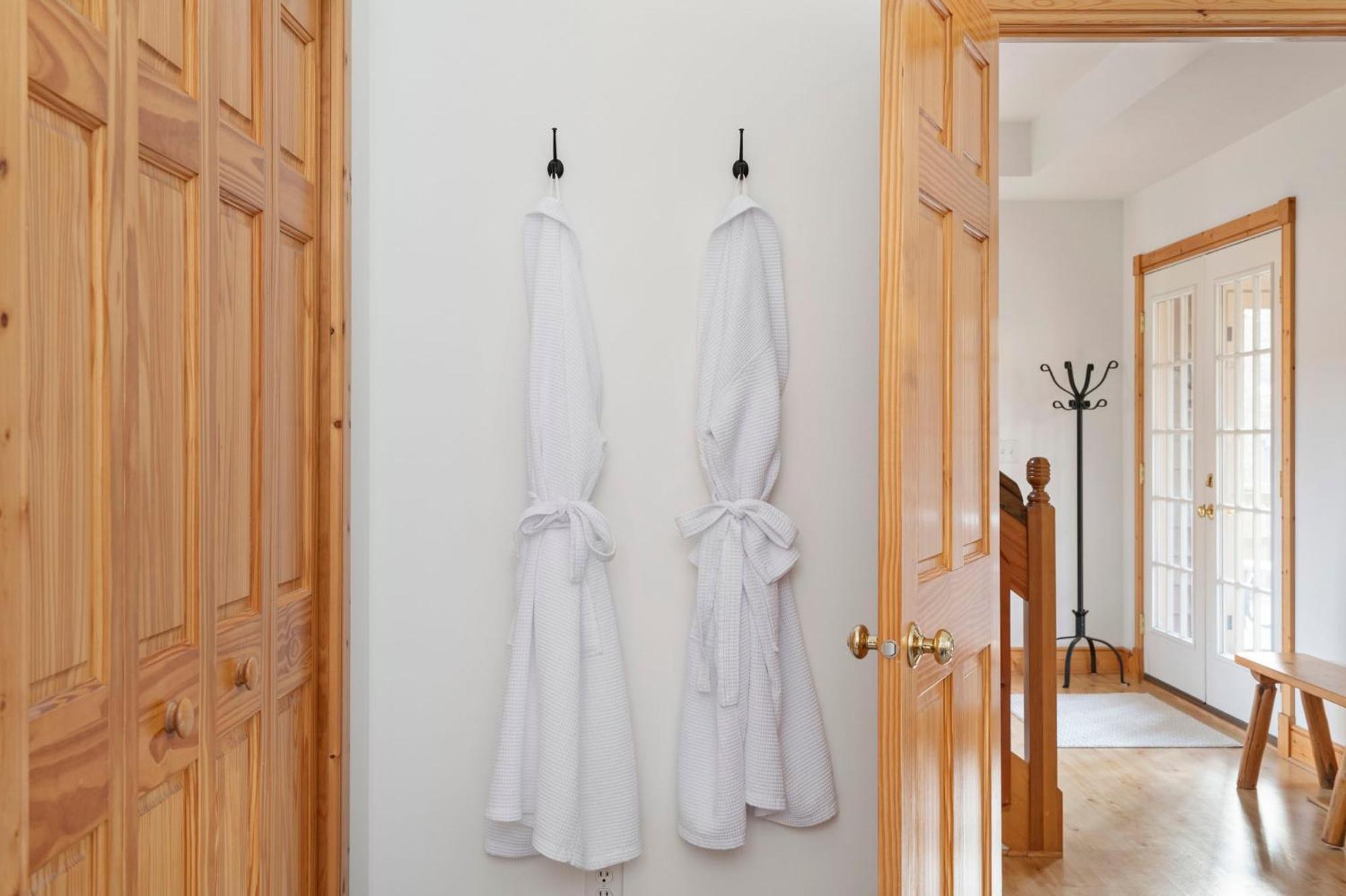 The Lodge, 'North Woods' Style, Boutique Galena Getaway! エクステリア 写真