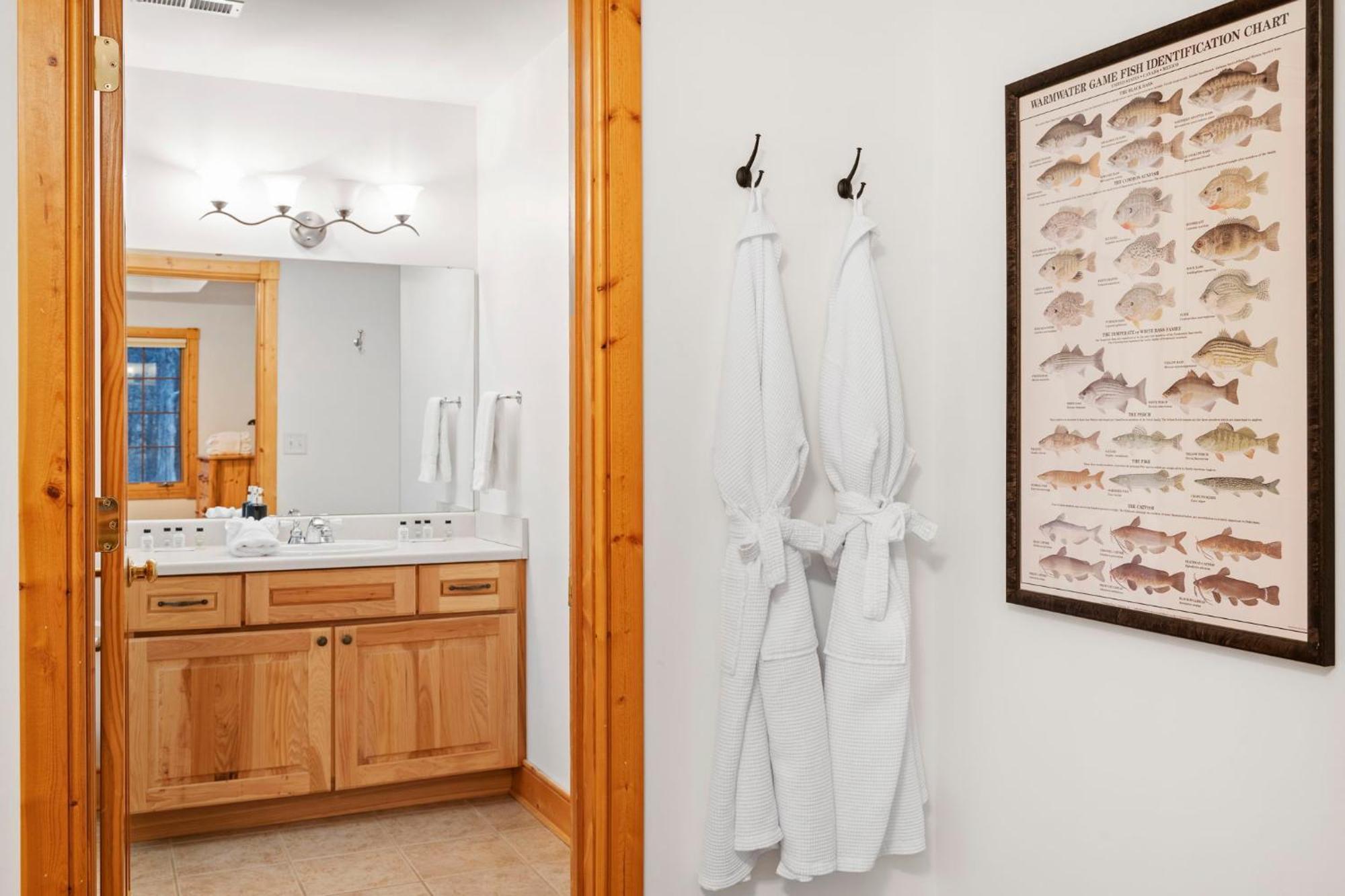 The Lodge, 'North Woods' Style, Boutique Galena Getaway! エクステリア 写真