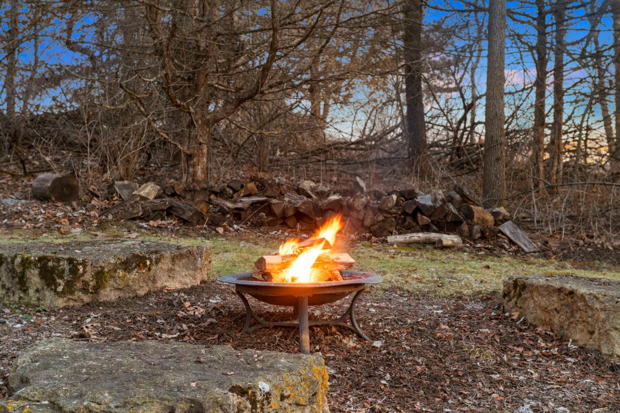 The Lodge, 'North Woods' Style, Boutique Galena Getaway! エクステリア 写真