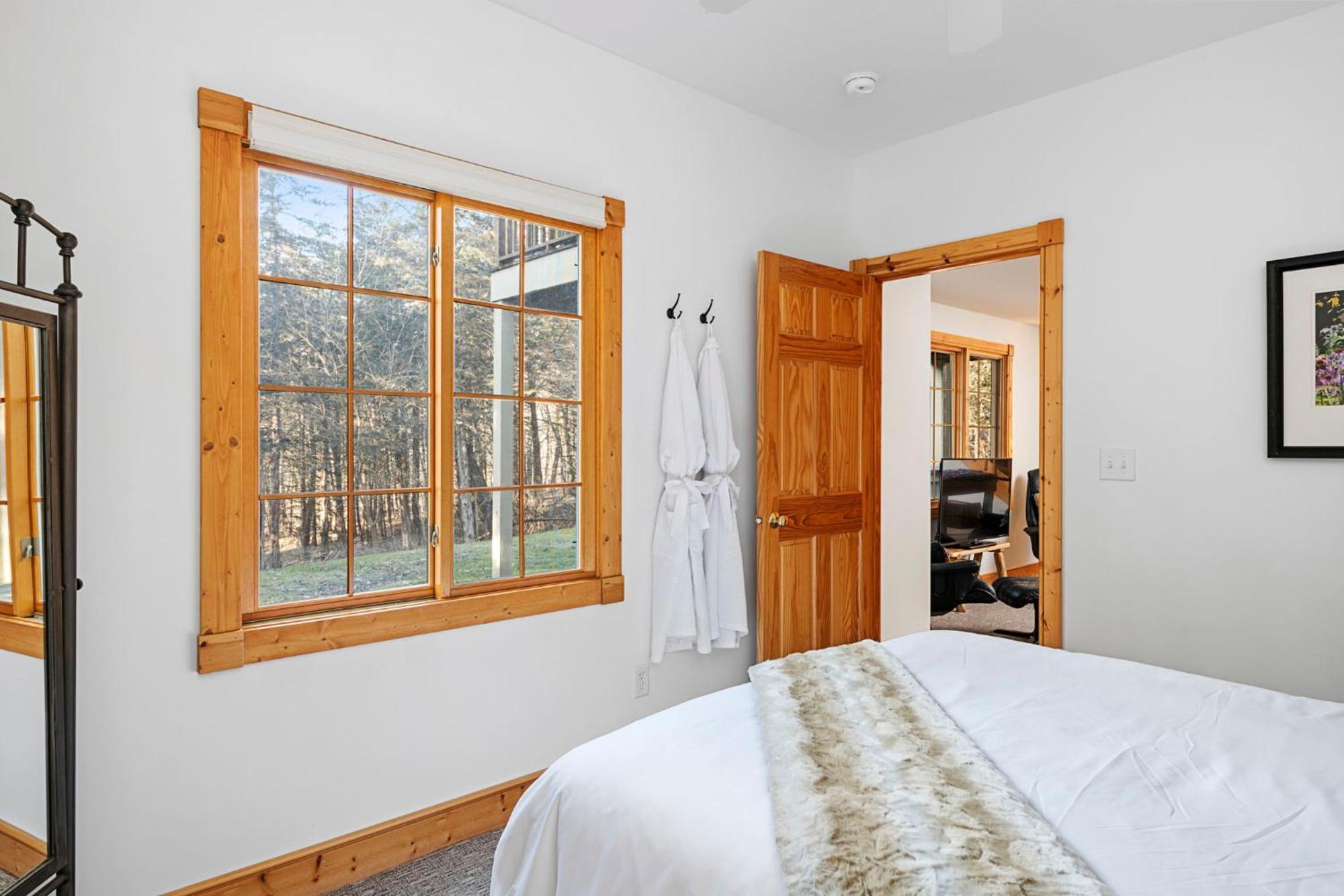 The Lodge, 'North Woods' Style, Boutique Galena Getaway! エクステリア 写真