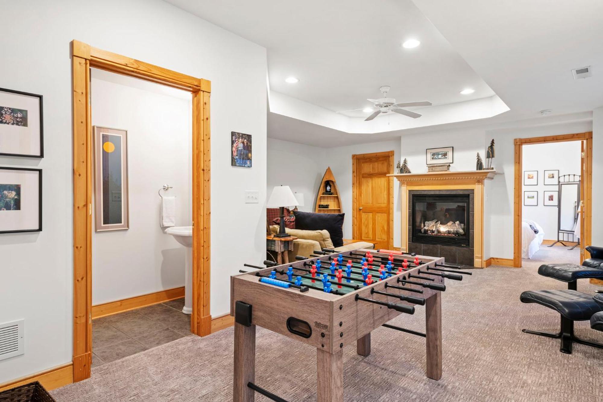 The Lodge, 'North Woods' Style, Boutique Galena Getaway! エクステリア 写真