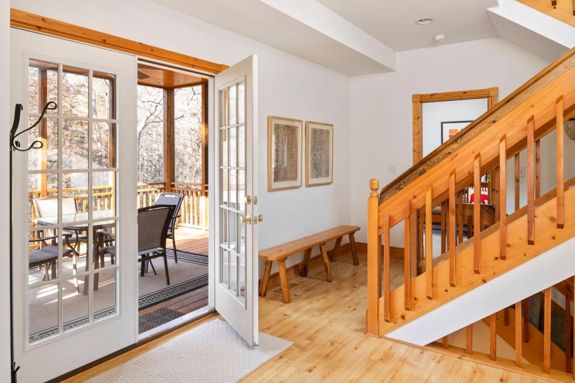 The Lodge, 'North Woods' Style, Boutique Galena Getaway! エクステリア 写真